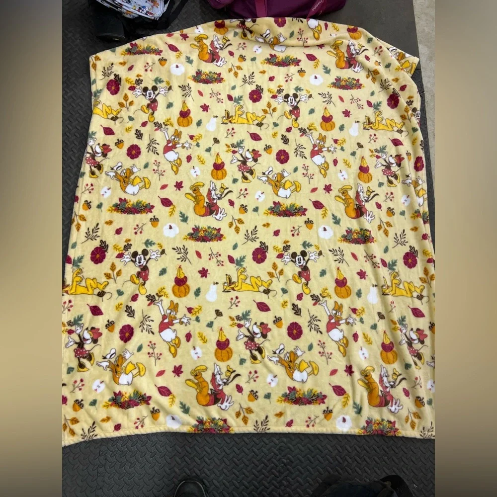 N/A soft yellow